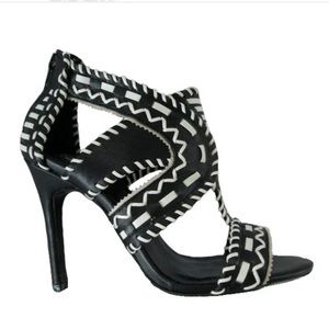 NWOT NYLA Black and White Leather Heels